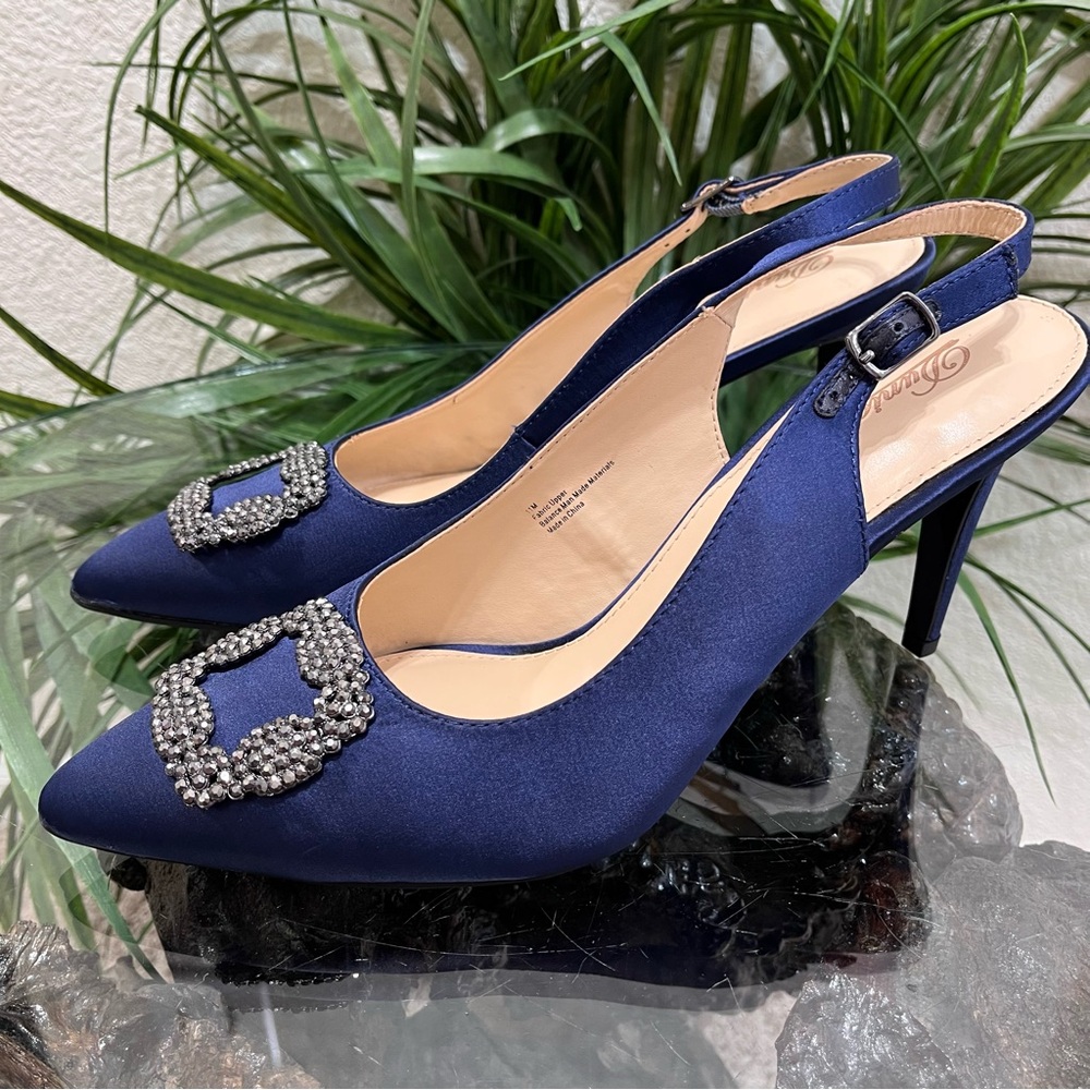 LAST PAIR✨NEW✨Dunion Navy Blue Satin Sling Back Rhinestone Accent Stiletto Heels